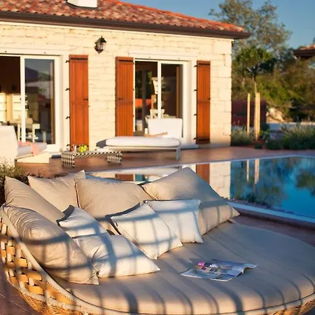 Vila Modena Villa Cabrunici